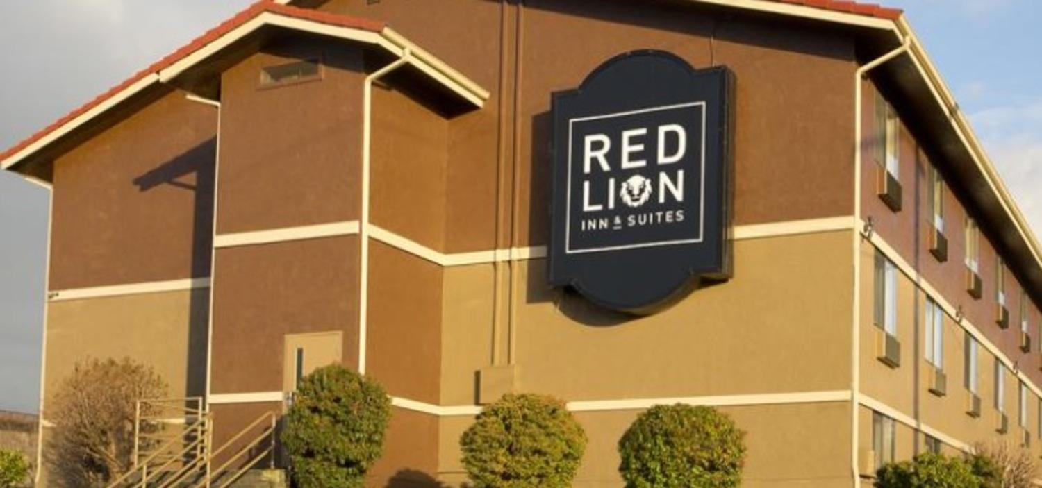 Red Lion Inn And Suites Federal Way Exterior photo